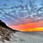 Nadmorski Relaks - Komfortowy Blisko Plazy W Sunset Apartment Grzybowo (West Pomeranian)